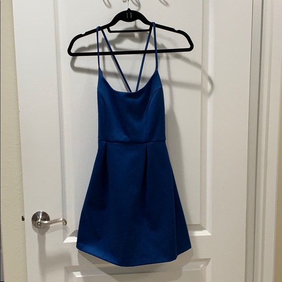 Mini dress - Picture 1 of 2